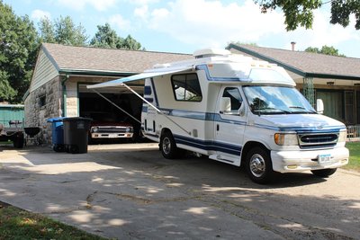 2001 blue with awning out.jpg