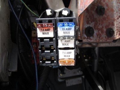 Chinook fuse block.jpg