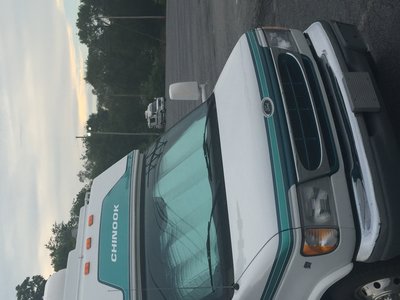 Two Chinooks in the same parking lot?