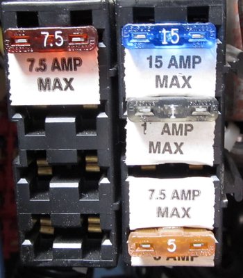 Chinook fuse block.jpg