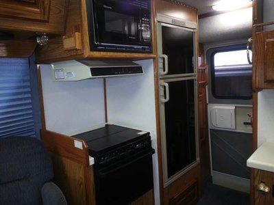 kitchen stove.jpg