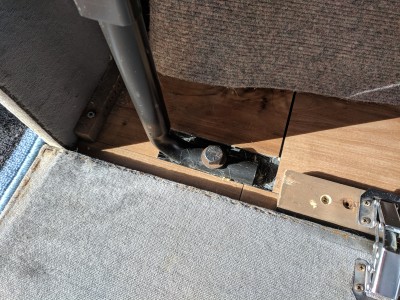 Floor Sofa Leg cutout.jpg