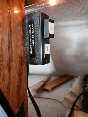 Antenna-Cable Switch Model 32-3210.jpg