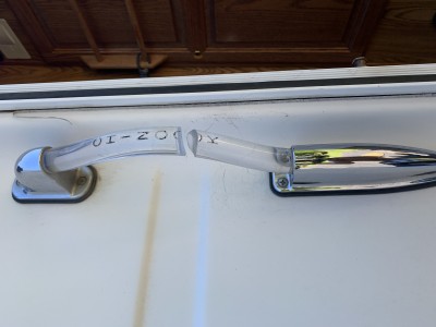 Chinook Rear Door Rail.jpg